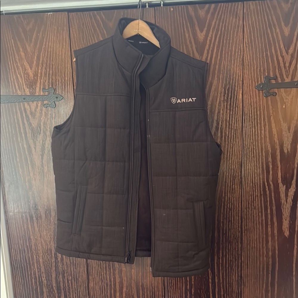 Ariat Men's Black Quilted Vest